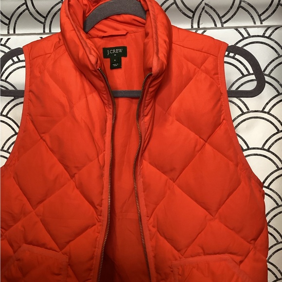 J. Crew Quilted Orange Vest – Size Small | Bold Color Meets Classic Utility - Picture 8 of 10